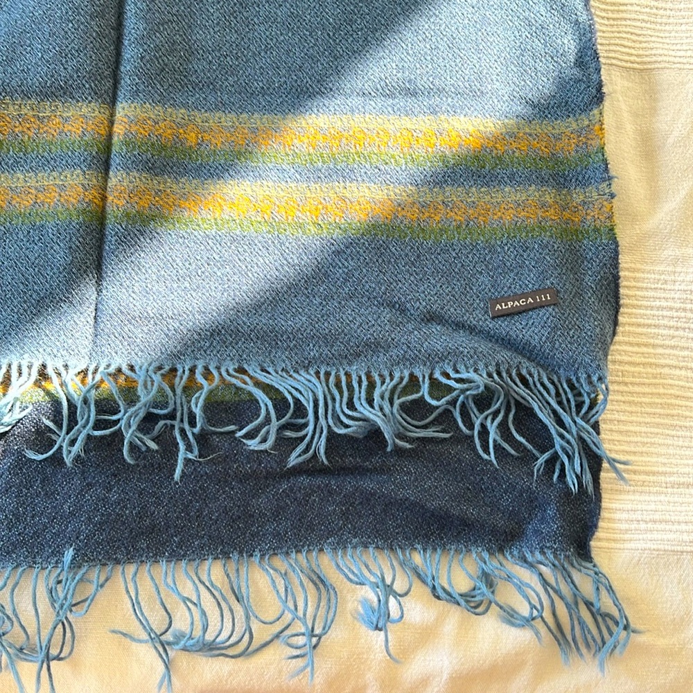 Alpaca scarf. New unused